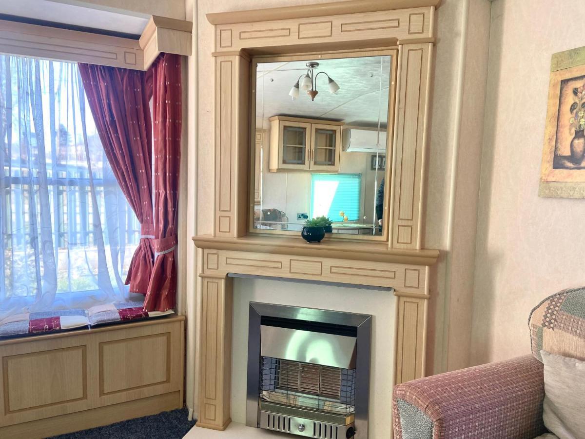 Kisvakond Vendeghaz Apartment Jeno Екстериор снимка
