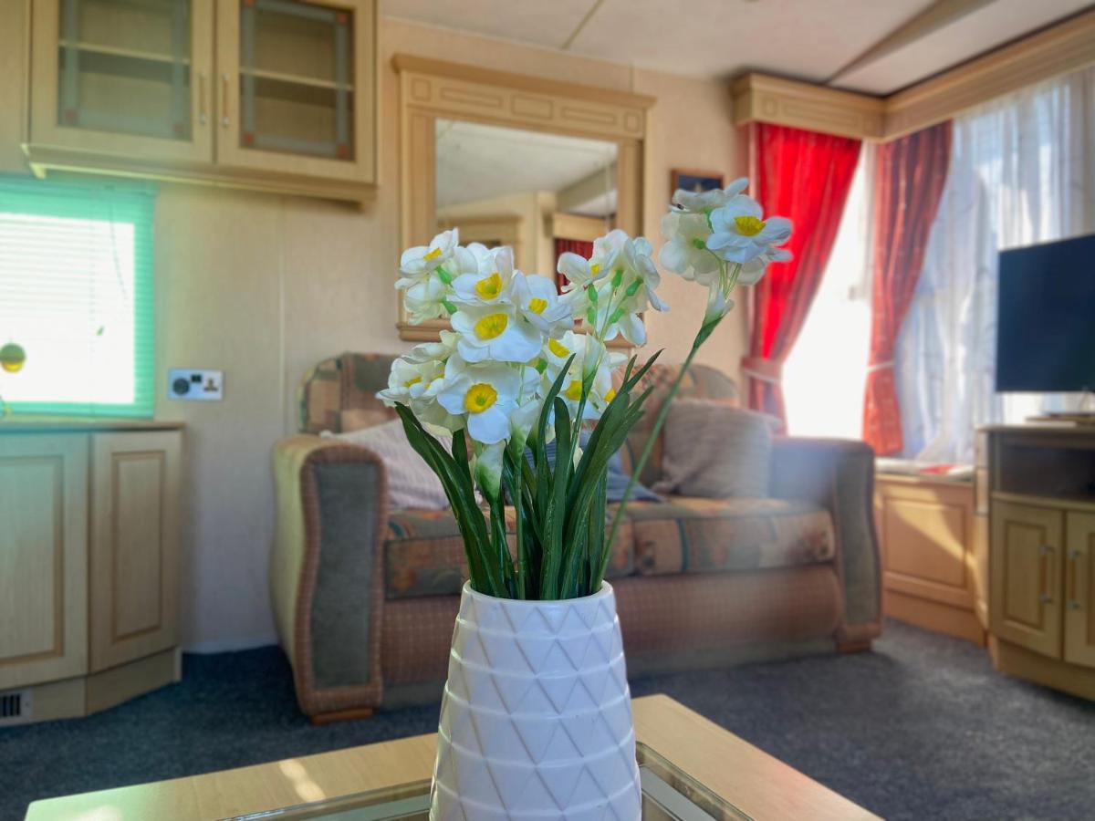 Kisvakond Vendeghaz Apartment Jeno Екстериор снимка