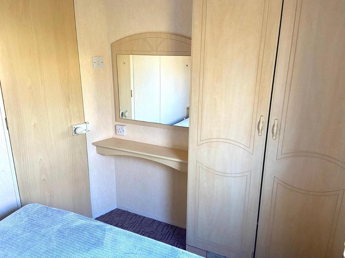 Kisvakond Vendeghaz Apartment Jeno Екстериор снимка