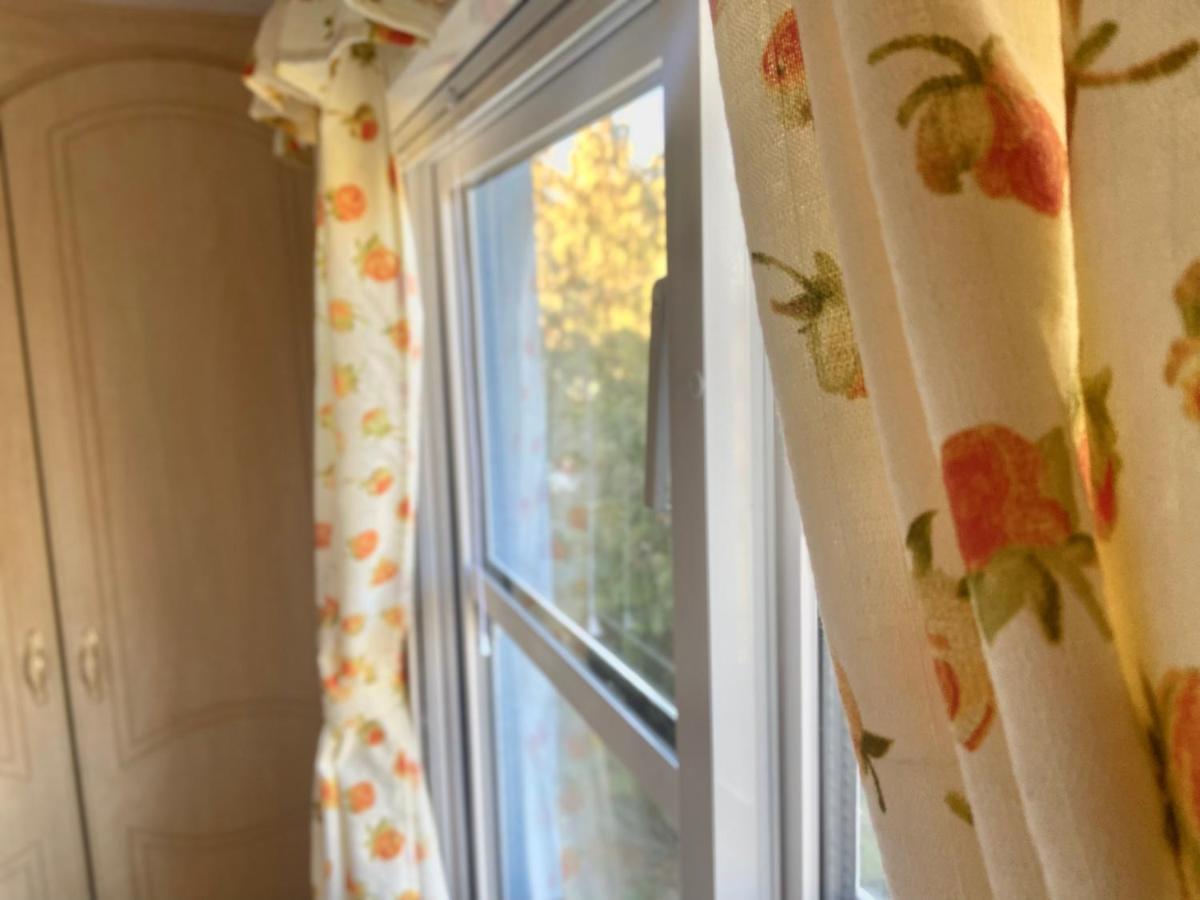 Kisvakond Vendeghaz Apartment Jeno Екстериор снимка