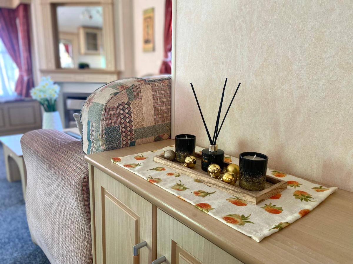 Kisvakond Vendeghaz Apartment Jeno Екстериор снимка