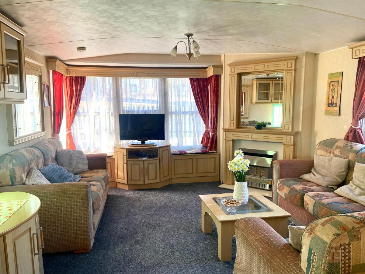 Kisvakond Vendeghaz Apartment Jeno Екстериор снимка