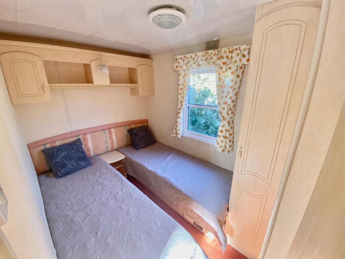 Kisvakond Vendeghaz Apartment Jeno Екстериор снимка