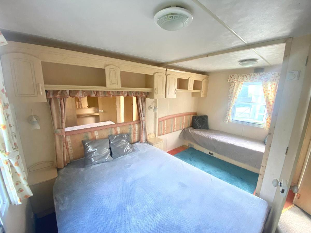 Kisvakond Vendeghaz Apartment Jeno Екстериор снимка